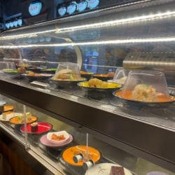 Buffet Libre De Sushi Running Sushi In Osaka