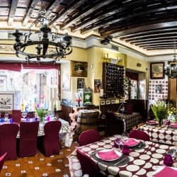 Lo Nuestro Taperia & Restaurante Toledo